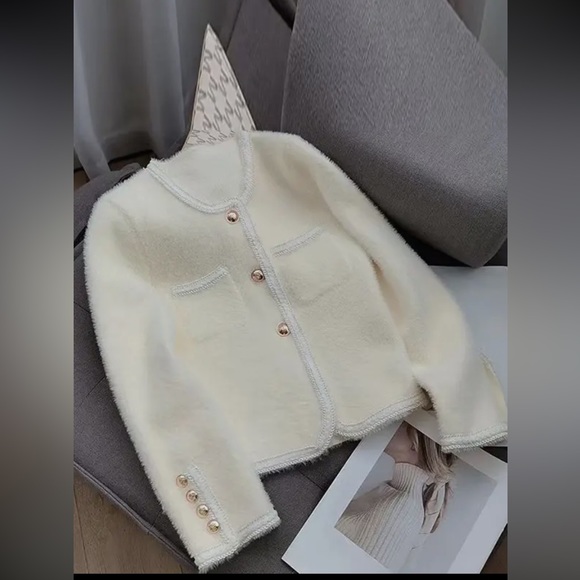 44 Button Pockets Velvet Long Sleeves Loose Round-Neck CoCo Cardigan Jacket - Picture 3 of 4